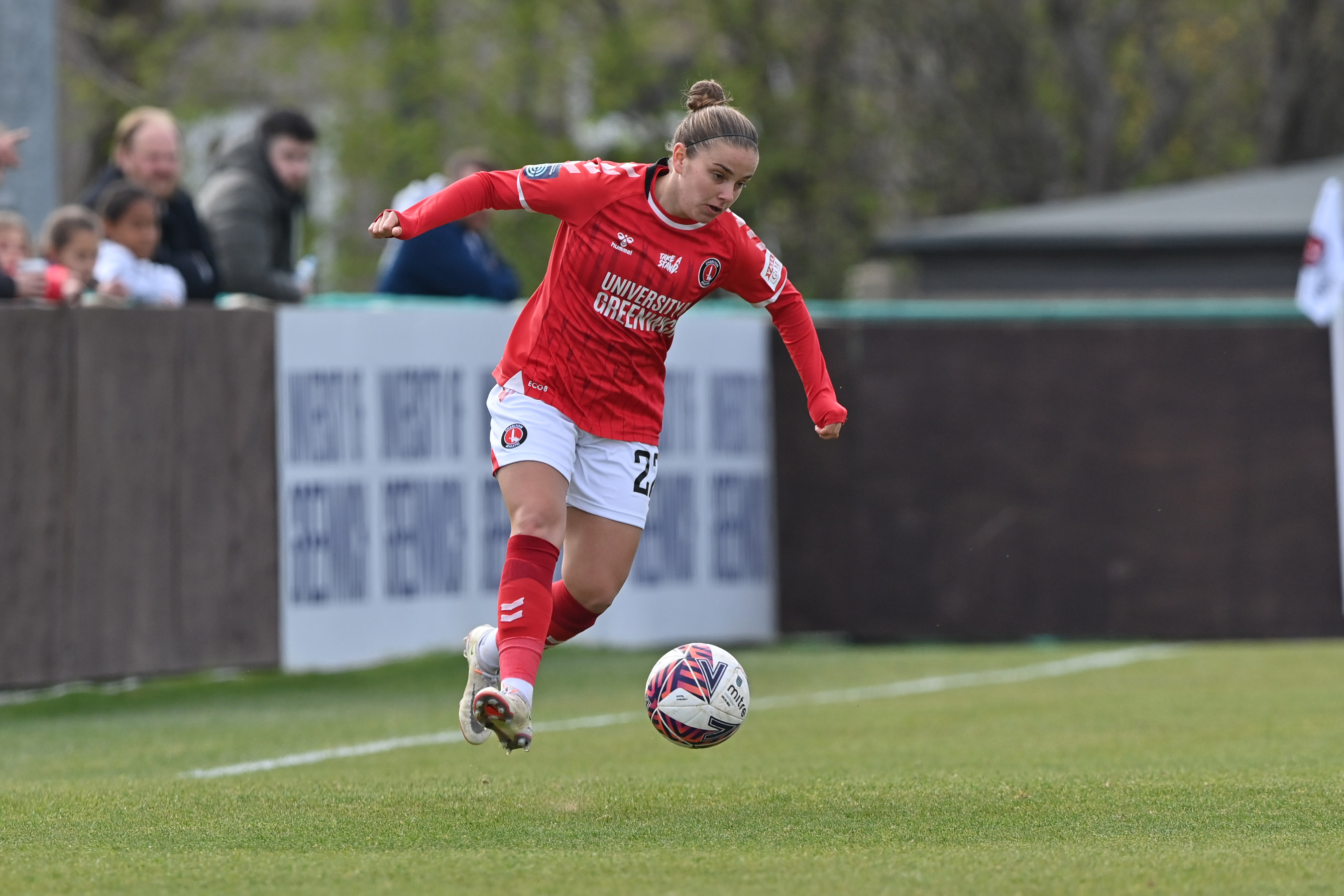 Charlton full-back Beth Roe in possession