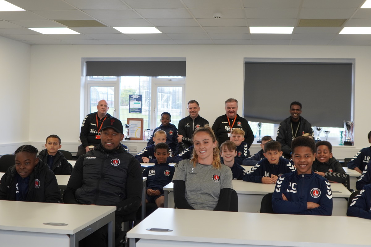 As part of the EFL’s first ever Week of Action which sees the 72 clubs showcase community programmes with EFL players, CACT invited Charlton Athletic men’s player Chuks Aneke, women’s player Hollie Olding and U23s player Samuel Oguntayo to take part in interactive county lines workshops.