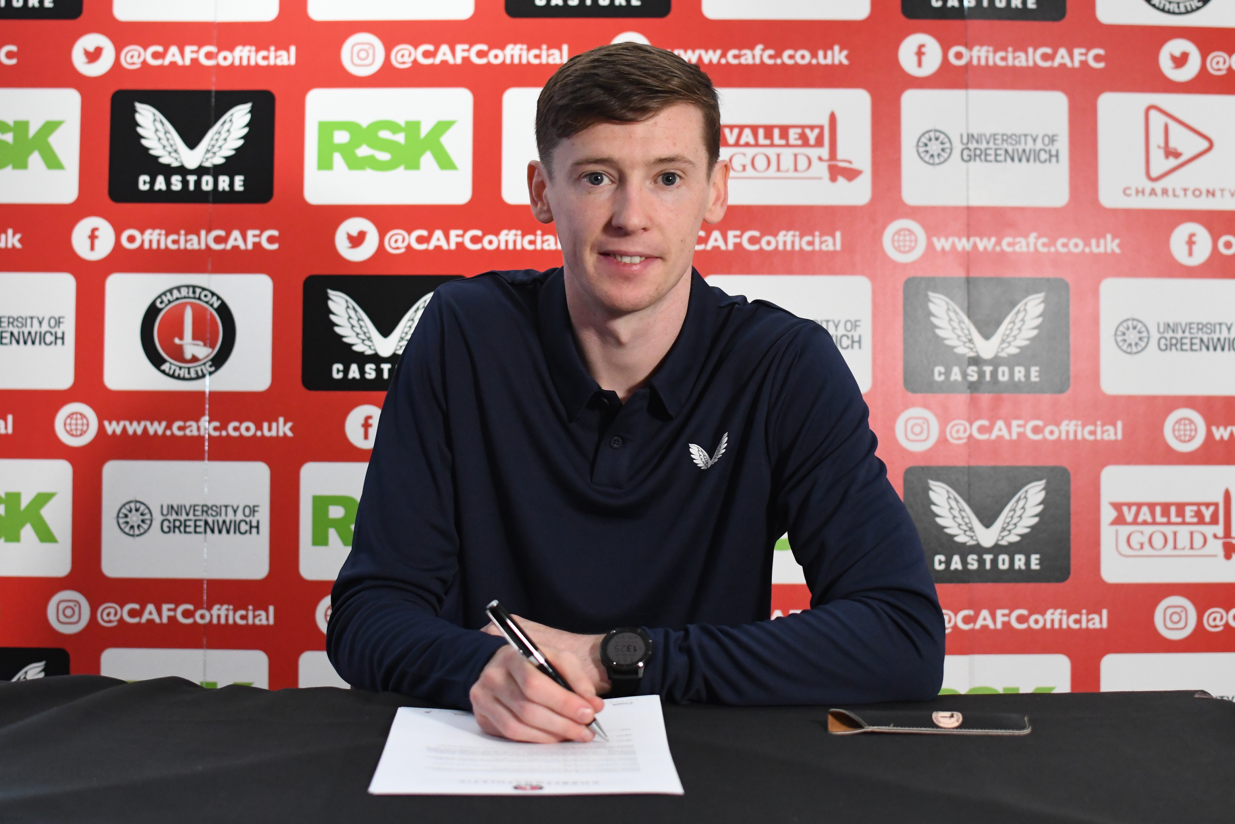 Conor McGrandles puts pen-to-paper at The Valley