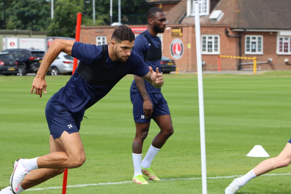 Ryan Inniss performing short sprints at Sparrows Lane