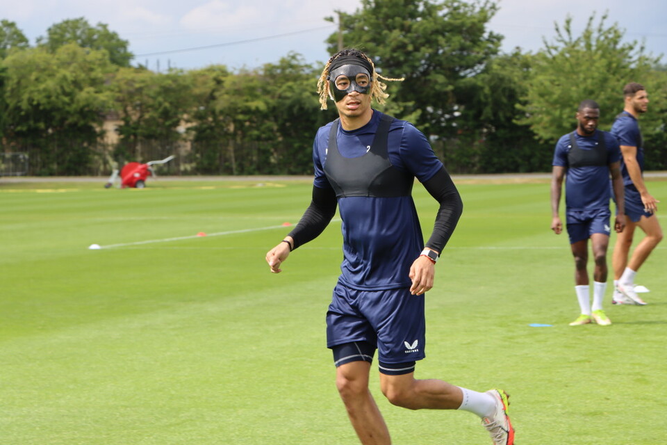 Sean Clare running at Sparrows Lane