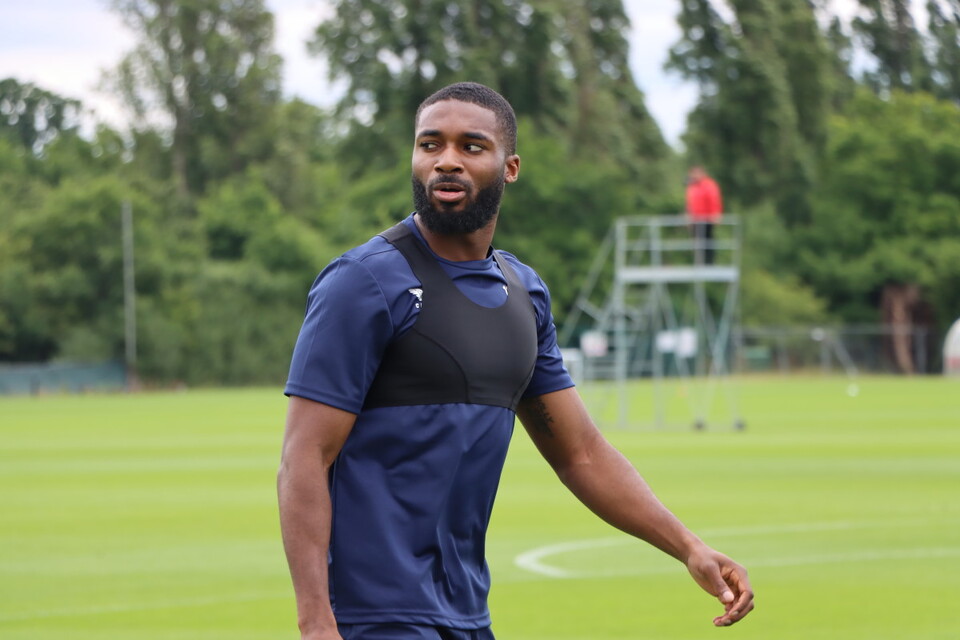 New signing Mandela Egbo takes in his new surroundings