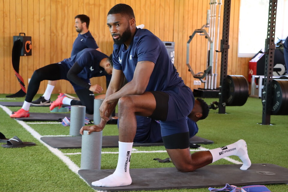 New signing Mandela Egbo in the gym