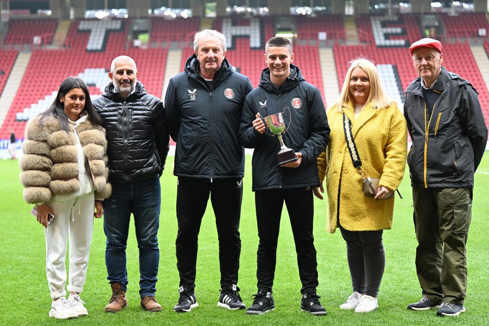Jacob Safa pictured with Steve Avory, his family and Richard Wiseman from CAST