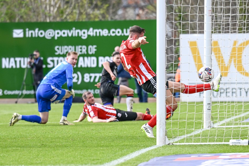 Purrington clears off the line