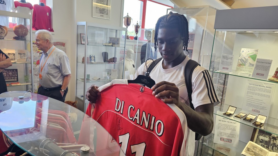 Charlton U18s visiting the Charlton Athletic Museum