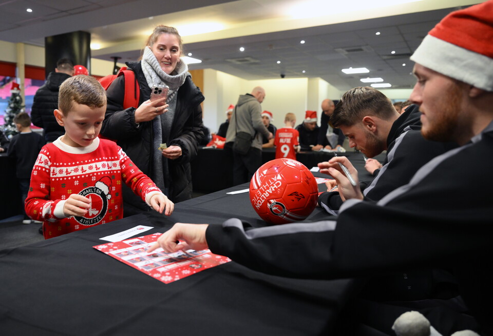 Signing Session