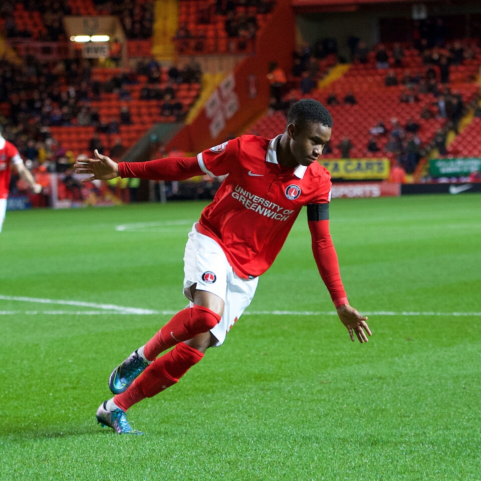 Lookman celebrates scoring at The Valley 