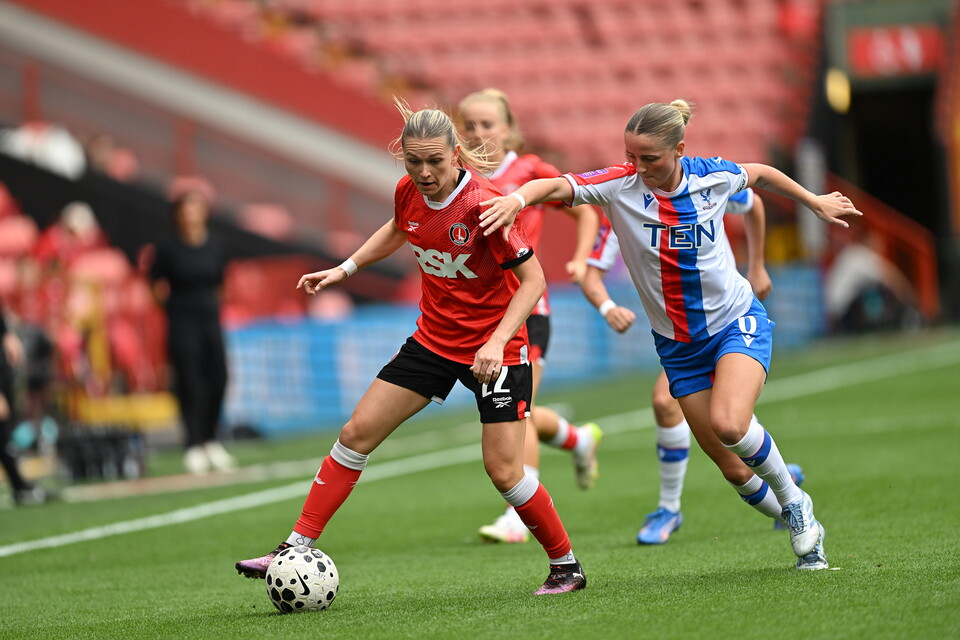 Amalie Thestrup playing in Palace game.