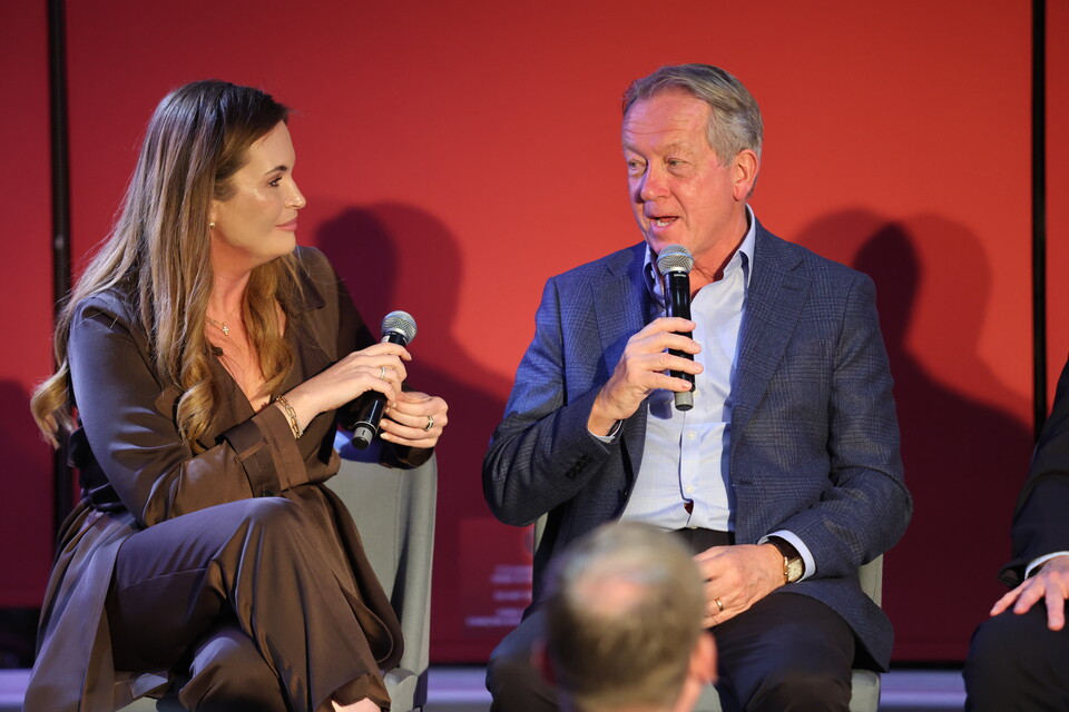 CharltonTV Charlotte Richardson and Alan Curbishley