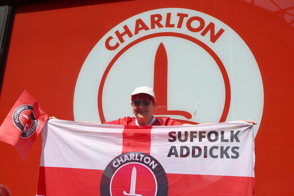 Fan with sign