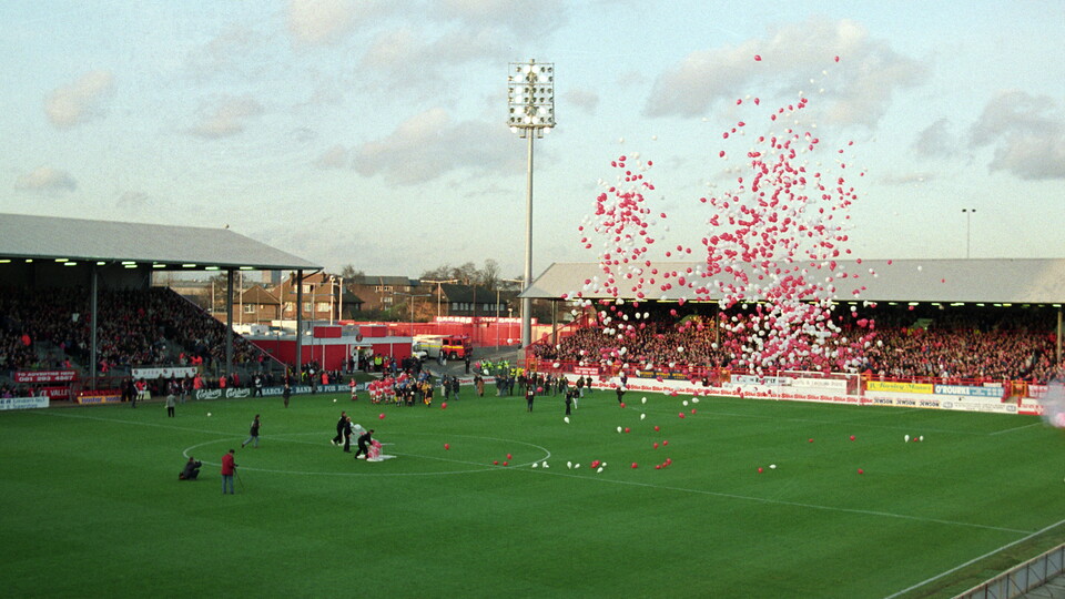 Charlton return to The Valley in 1992