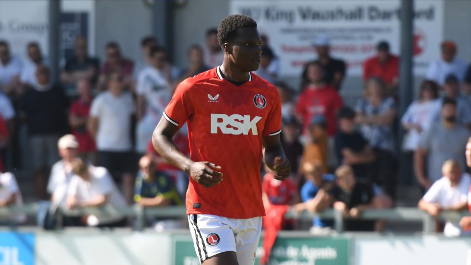 Deji Elerewe in action at Dartford