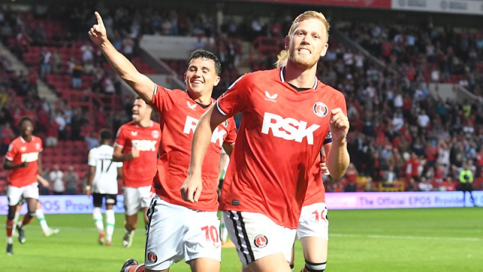 Jayden Stockley celebrating his goal