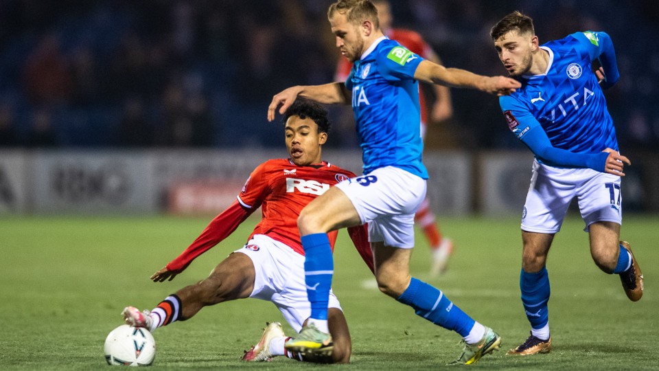 Chin attempts a tackle