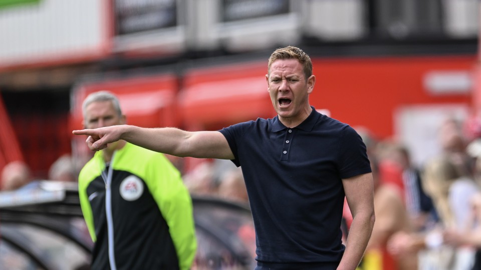 Dean Holden pointing