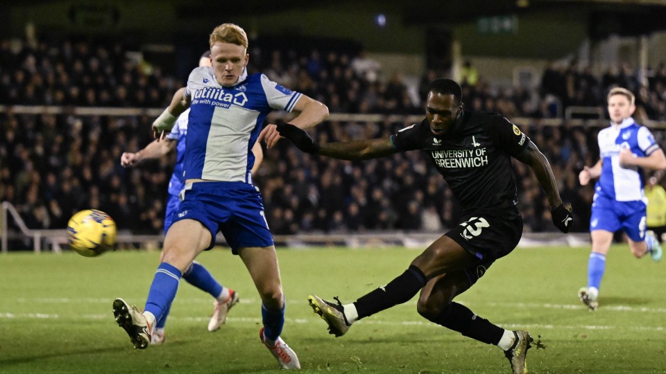 Blackett-Taylor shoots at goal