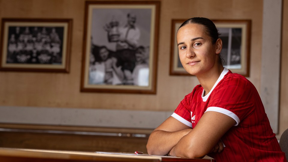 Gloria Siber in The Valley