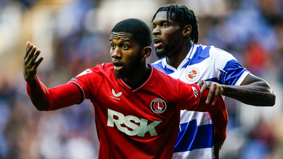 Daniel Kanu playing against Reading in February 2024.