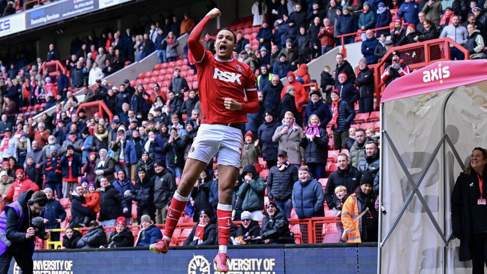Miles Leaburn doing the tunnel jump after Sunday's win