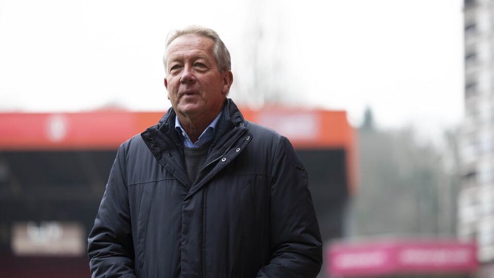 Alan Curbishley looks on