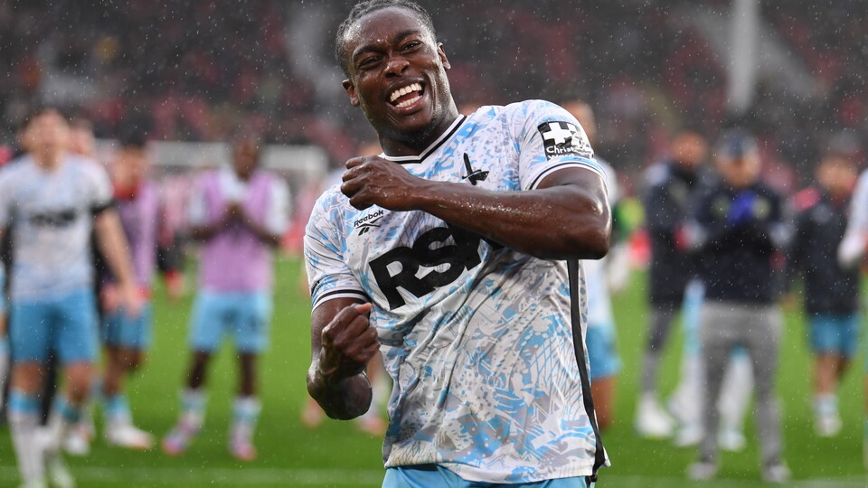 Tanto Olaofe celebrates