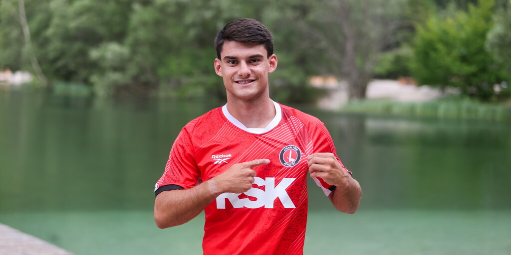 Rob Apter Joins Charlton A Rising Star for the Championship Stage